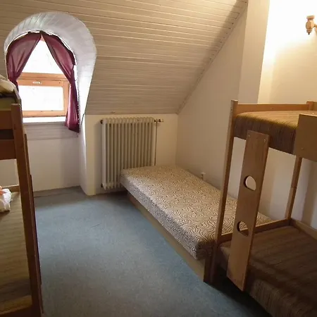 Mindszenty Ifjusagi Haz 旅馆 佐洛埃格塞格