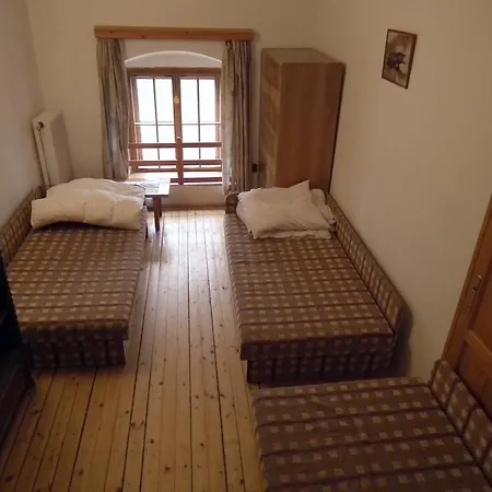 Mindszenty Ifjusagi Haz * Zalaegerszeg
